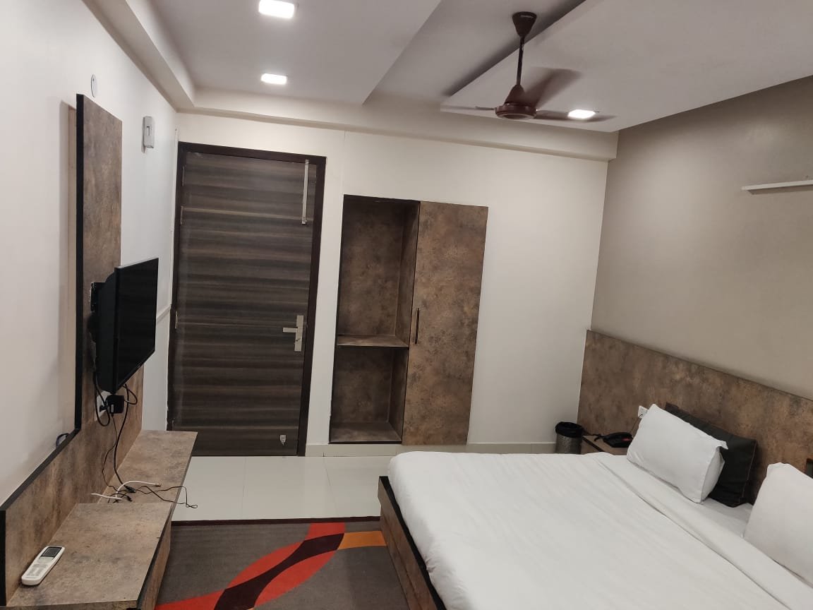 Room Photos 7